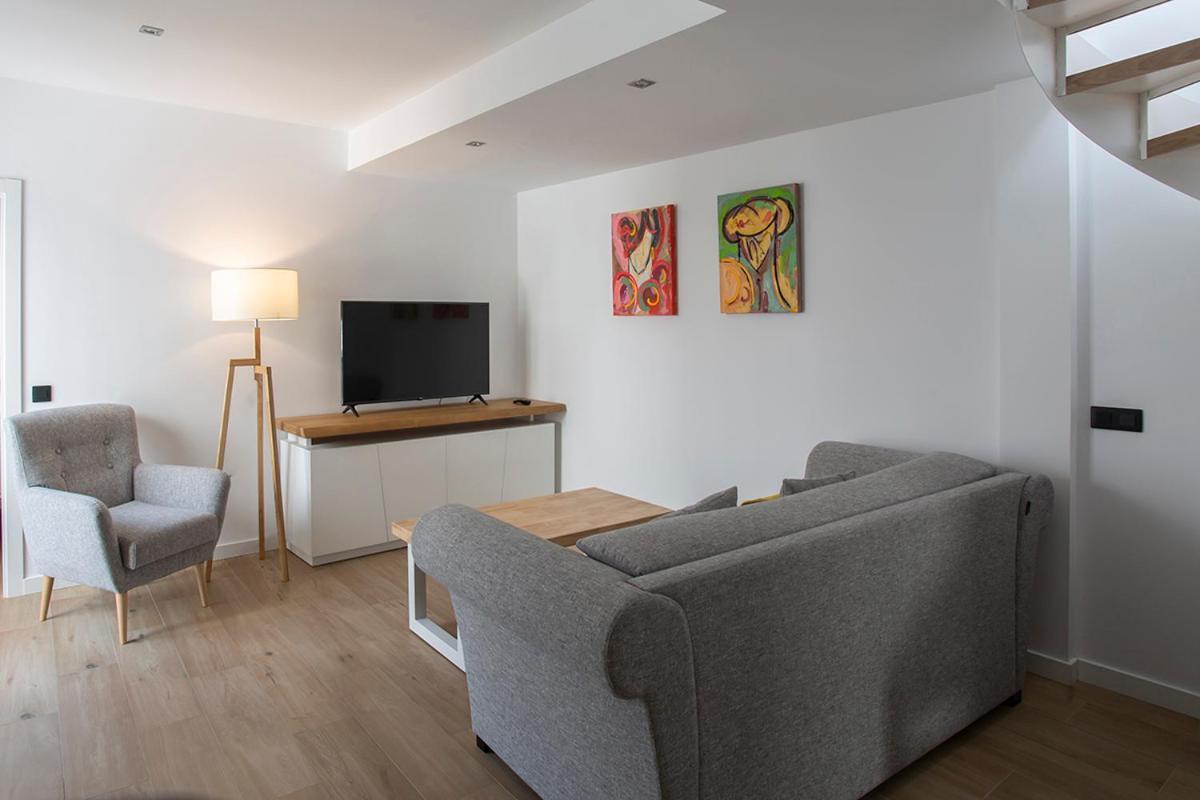 Private & Pool Goyeneta Sevilla Urban Apartment מראה חיצוני תמונה